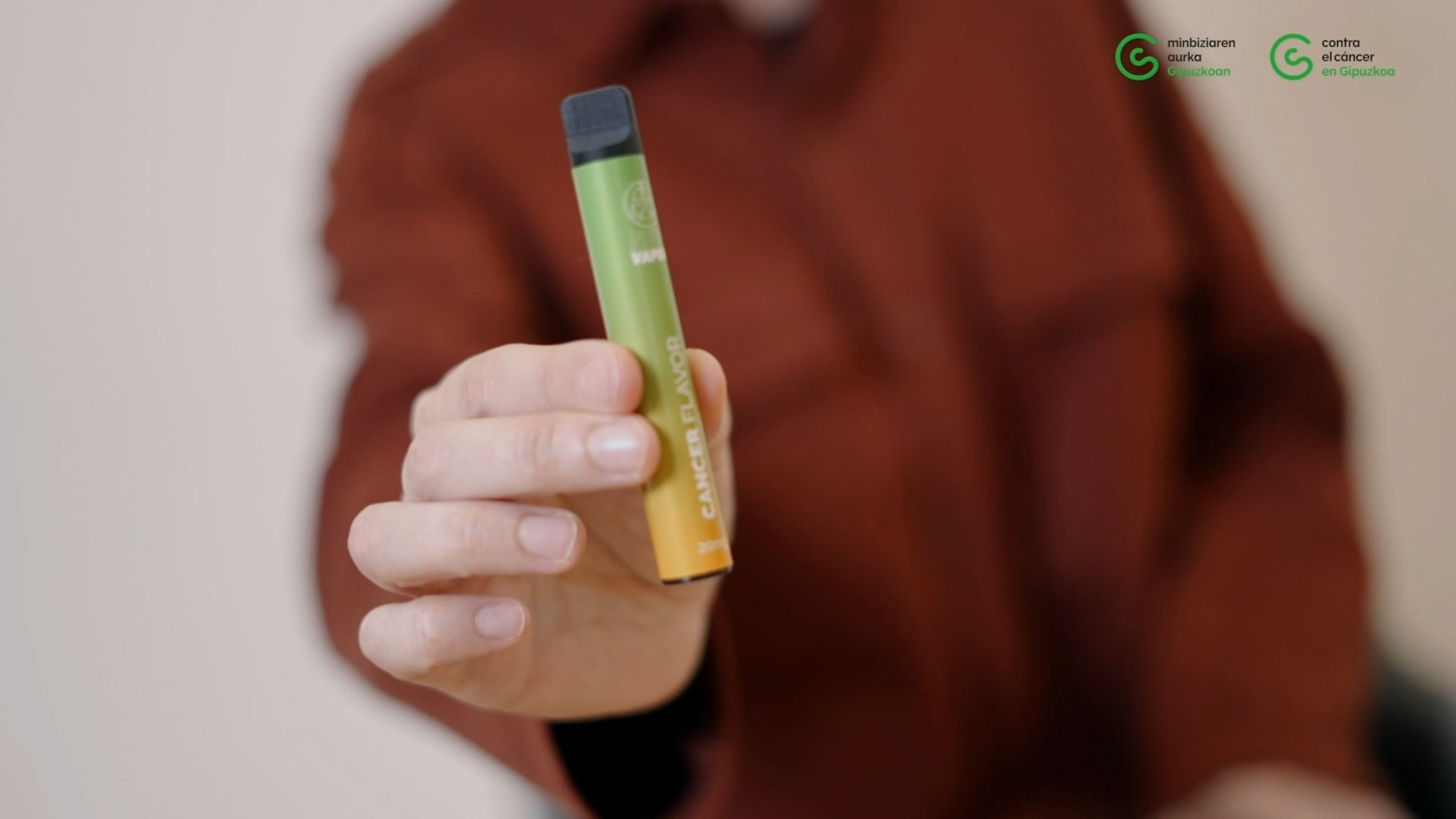 Vaper y vapeo: los riesgos que no te cuentan